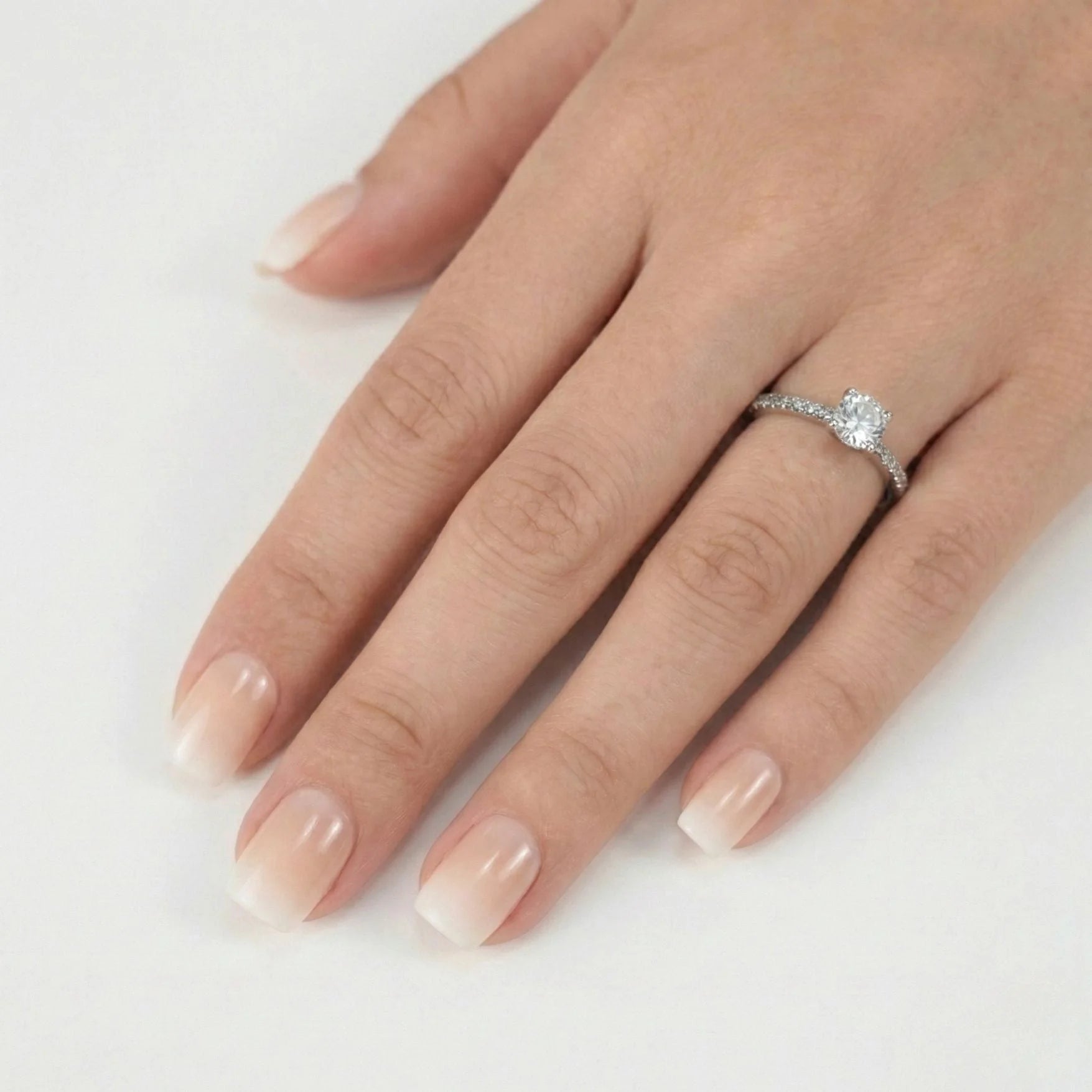 Dreamy Dip square løsnegler – nude rosa ombré med sølvring og solitærdiamant