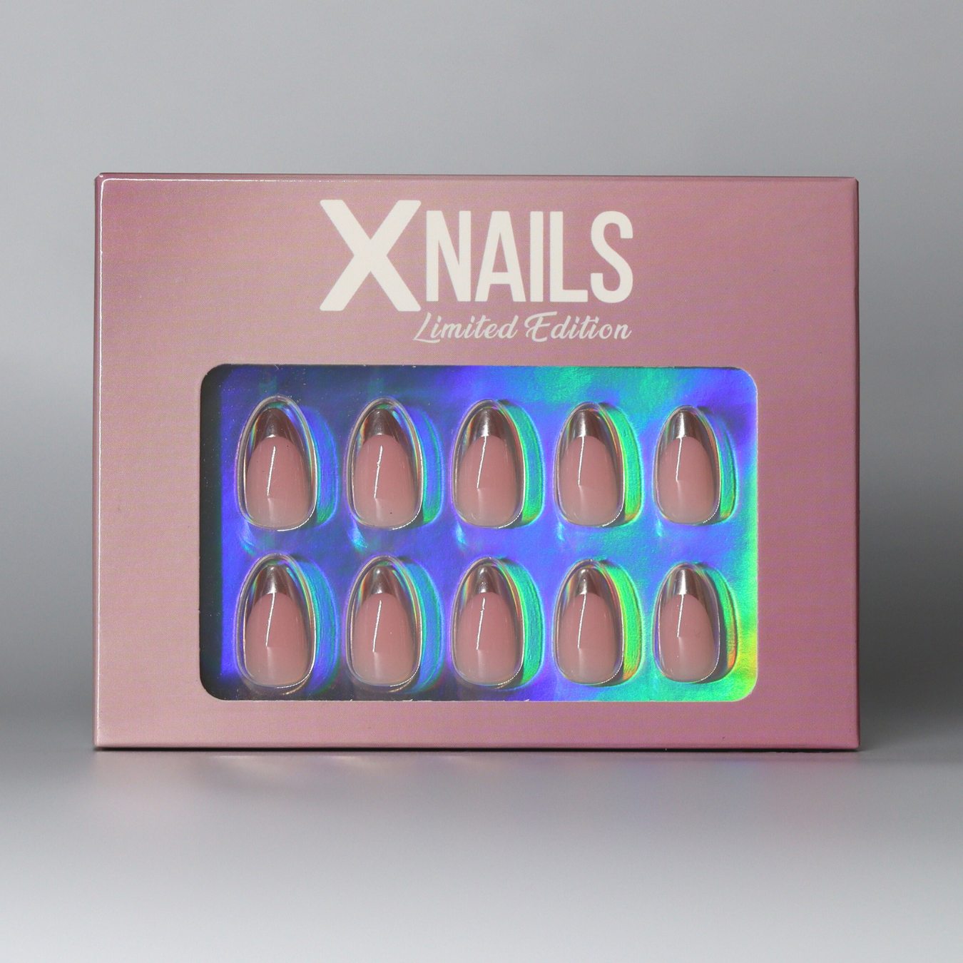 XNails press-on naglar limited edition – nude fransk mandel i holografisk rosa box
