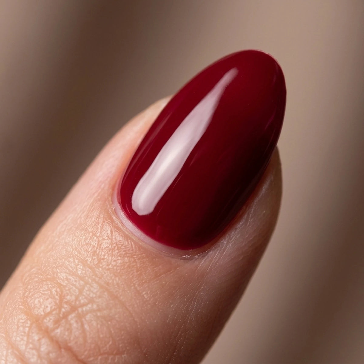 Ruby Romance press-on negler nærbilde av neglefinish